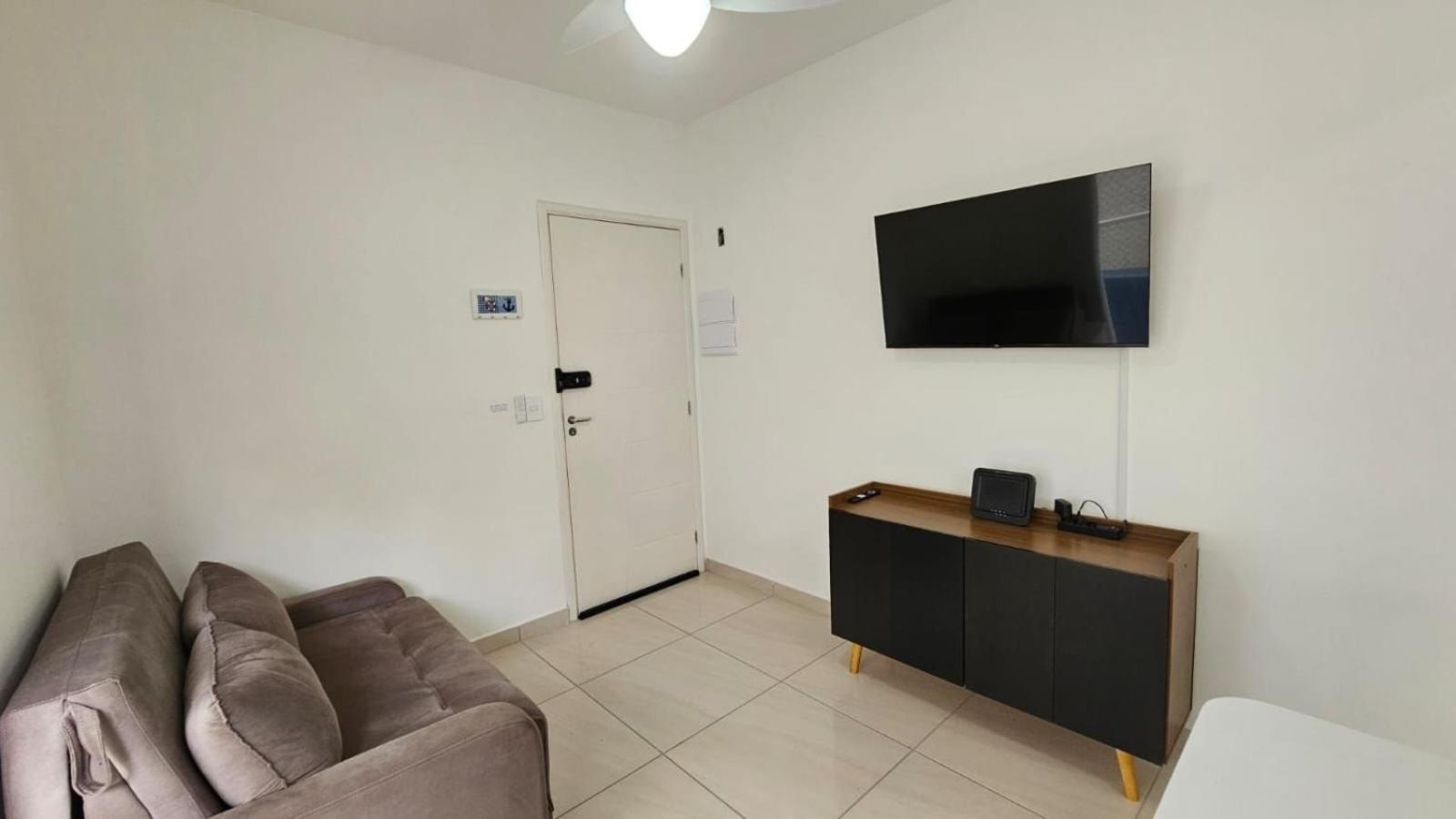 044 Aviacao Beira Mar - 1 Quarto - 10 Metros Da Praia - Wi Fi 300Mbps - Estacionamento Gratuito Praia Grande  Exterior photo